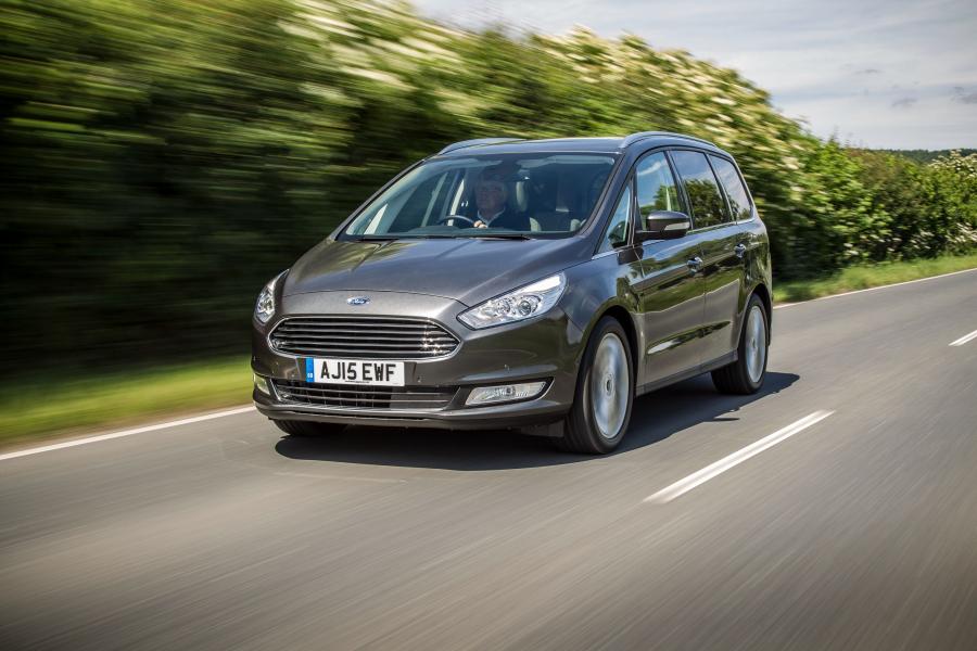 Ford Galaxy 2015 года  (UK) (фото 10 из 27)